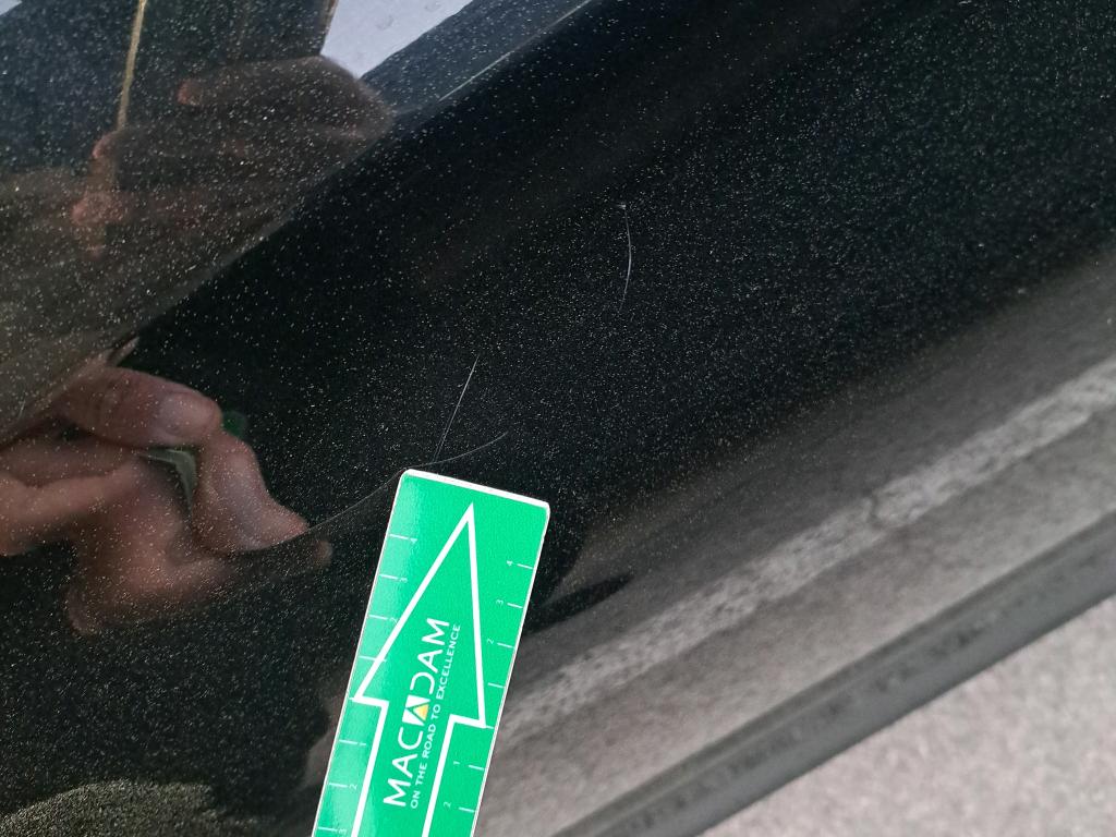 Daño en panel dañado dañado