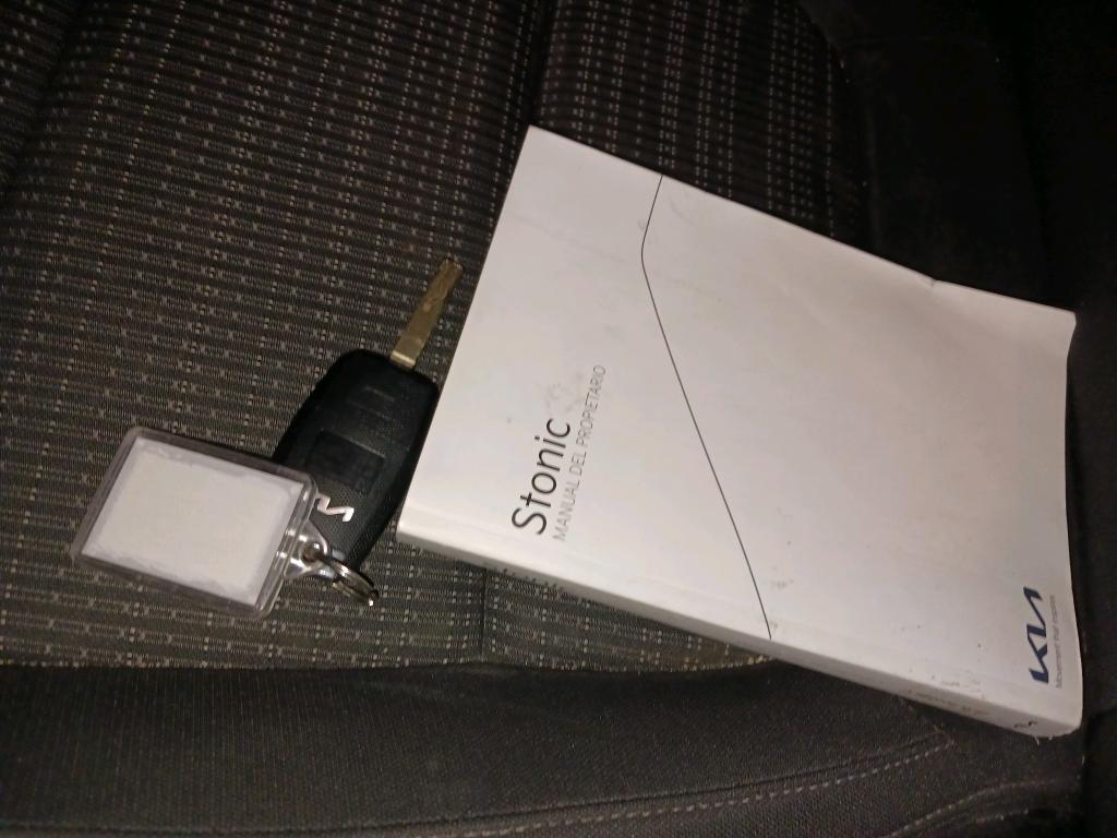 Foto Kia Stonic 4