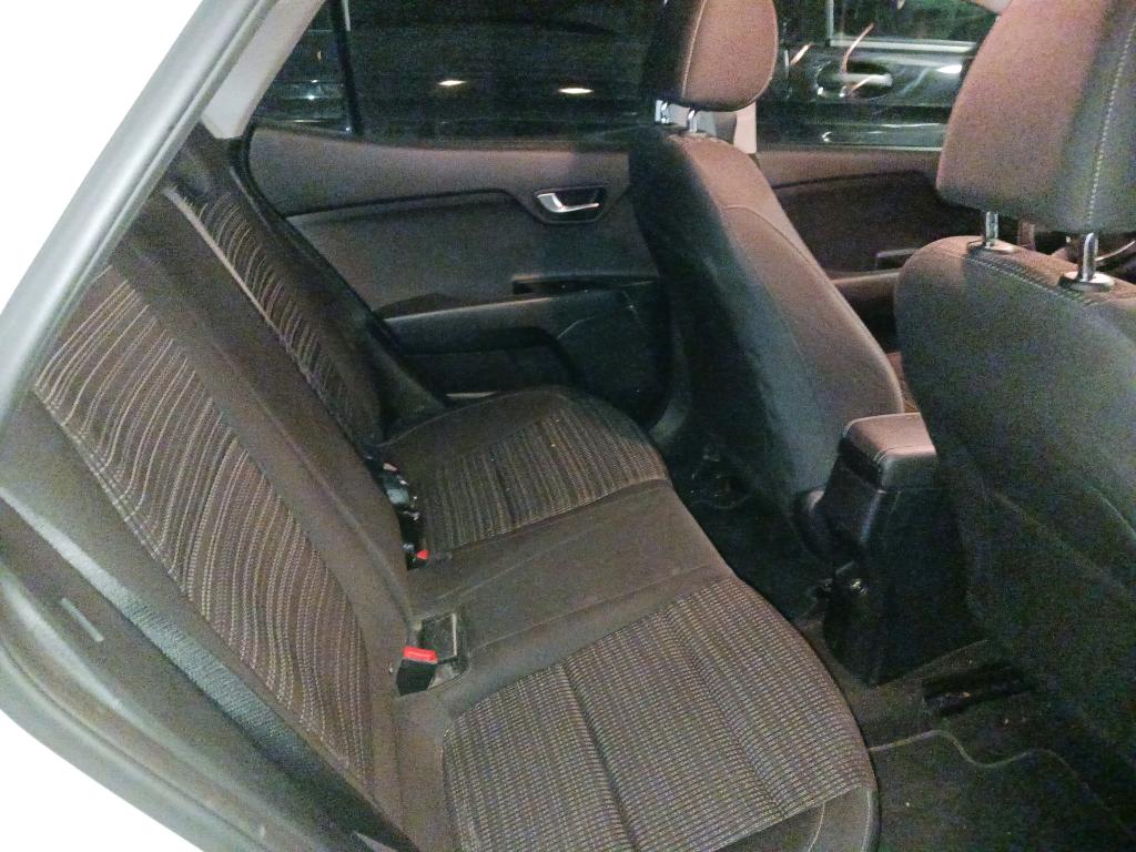 Foto Kia Stonic 6