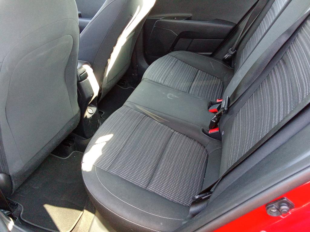 Foto Kia Stonic 6