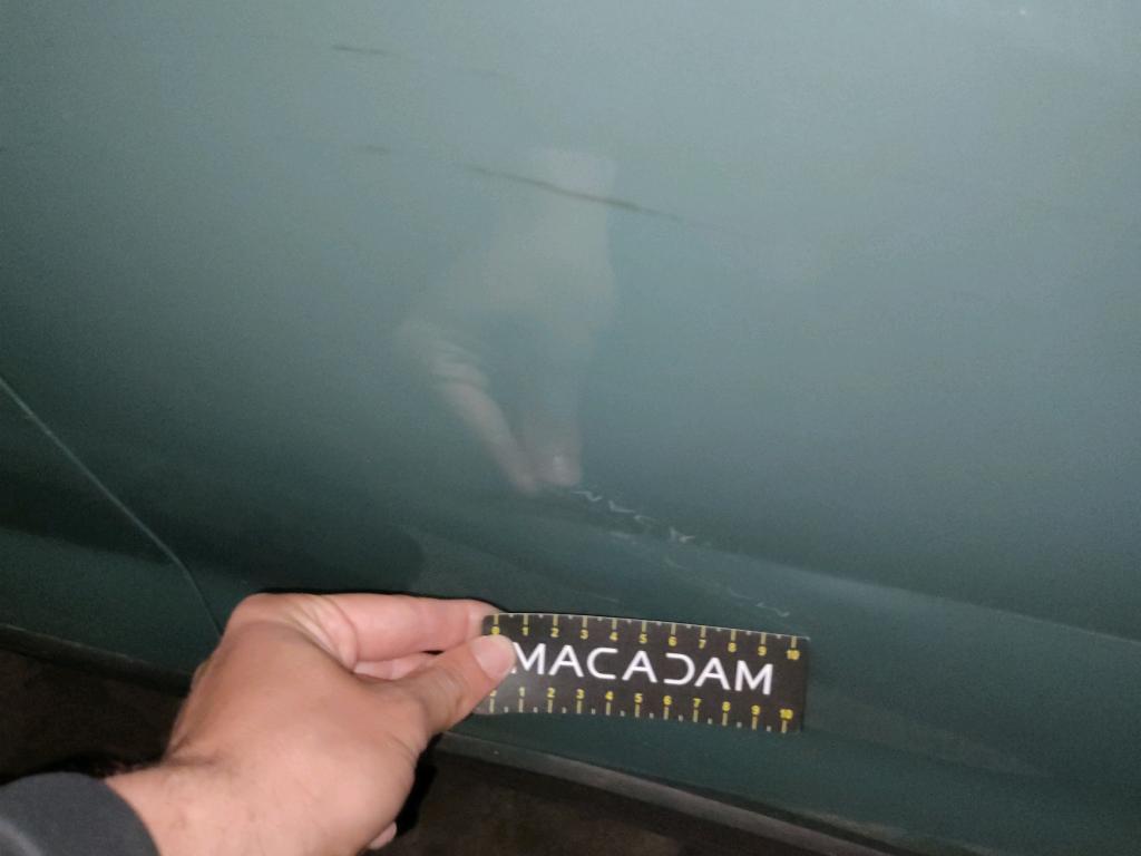 Daño en panel dañado dañado