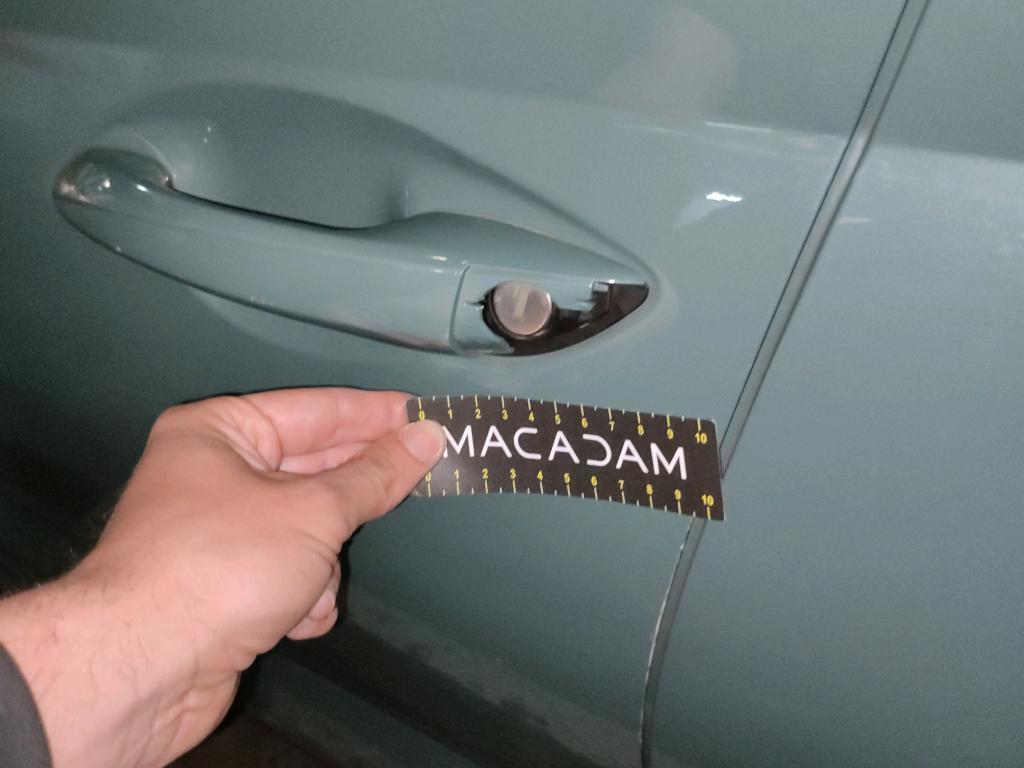 Daño en panel dañado dañado
