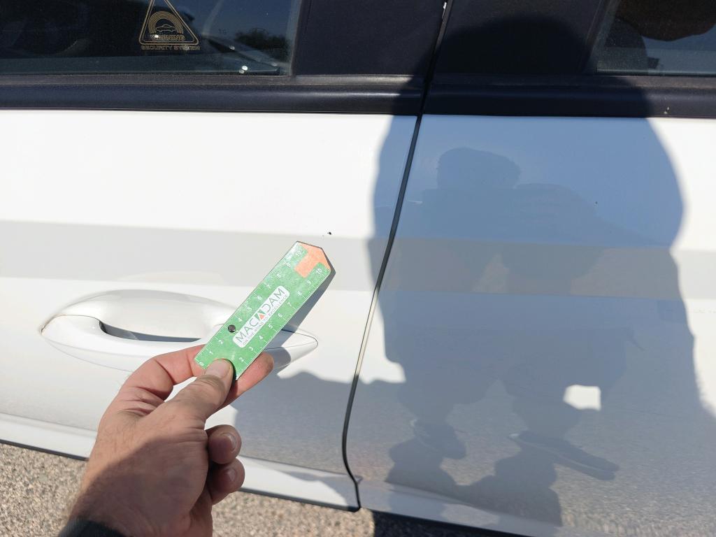 Daño en panel dañado dañado