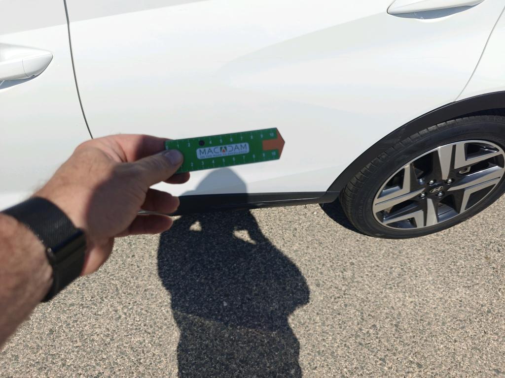 Daño en panel dañado dañado