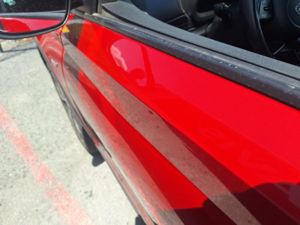 Daño en panel dañado dañado