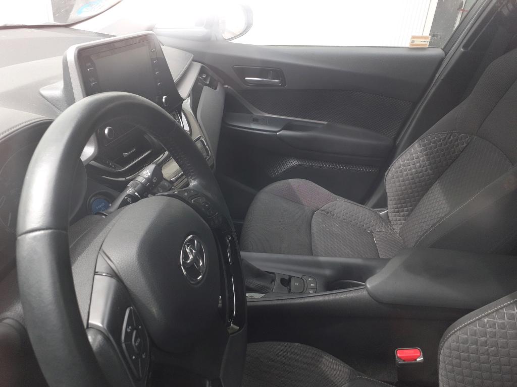 Foto Toyota C-HR 3