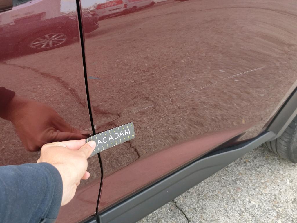 Daño en panel dañado dañado
