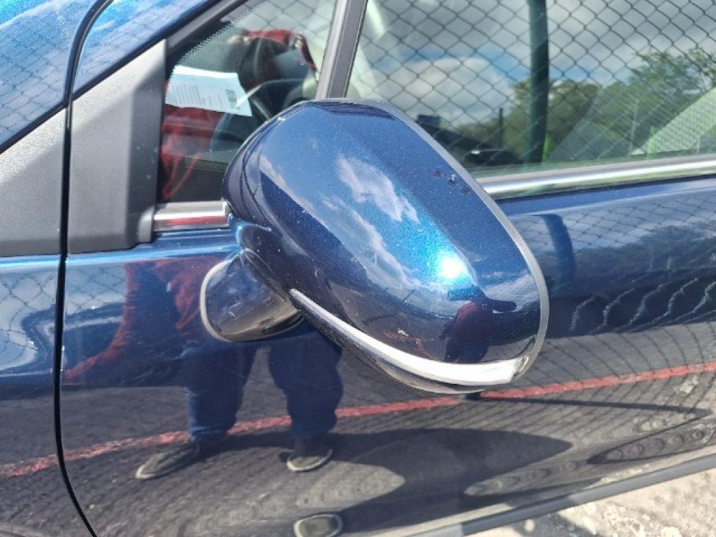 Daño en panel dañado dañado