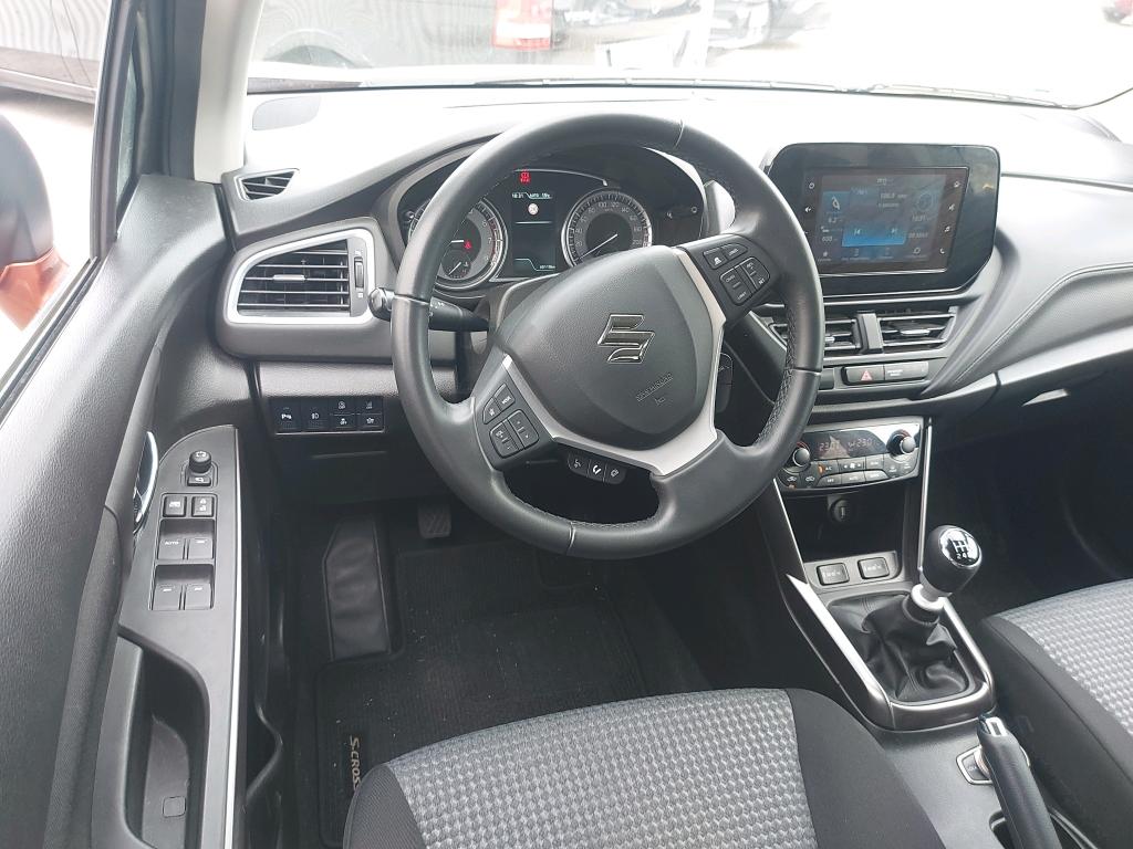 Foto Suzuki S-CROSS 3