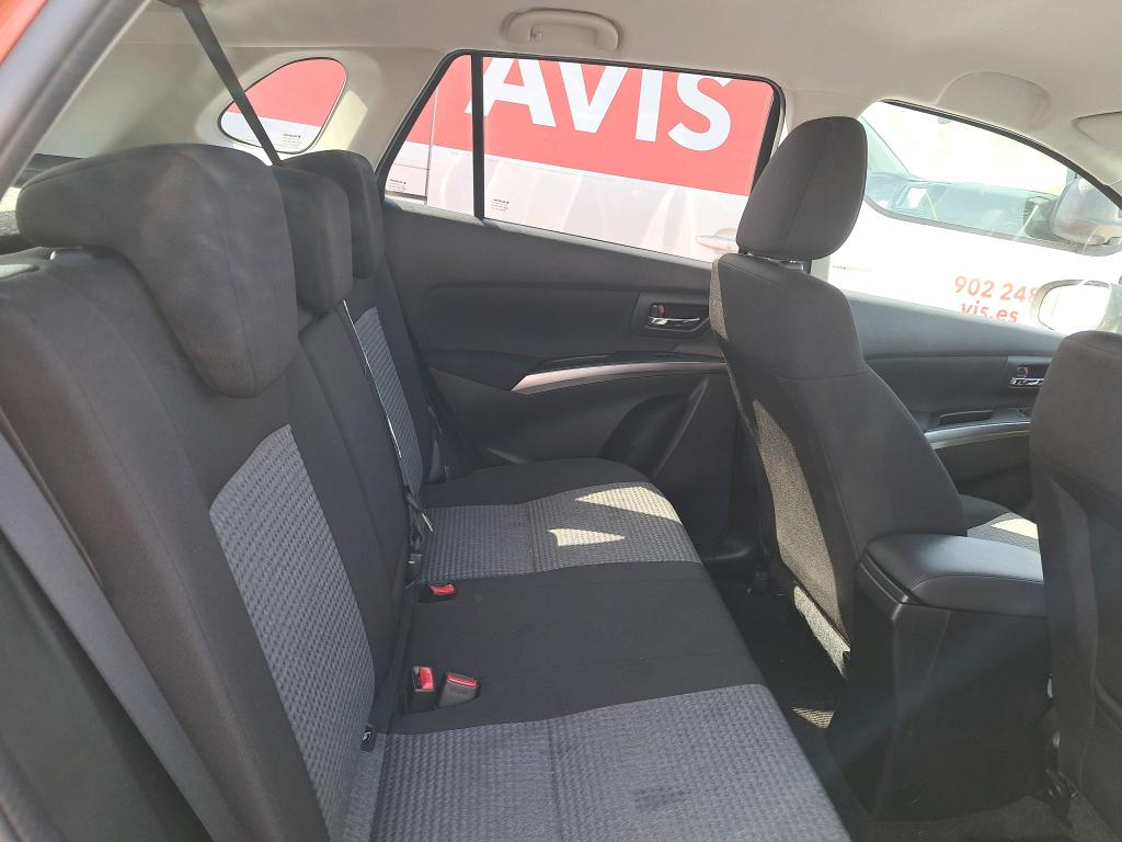 Foto Suzuki S-CROSS 6