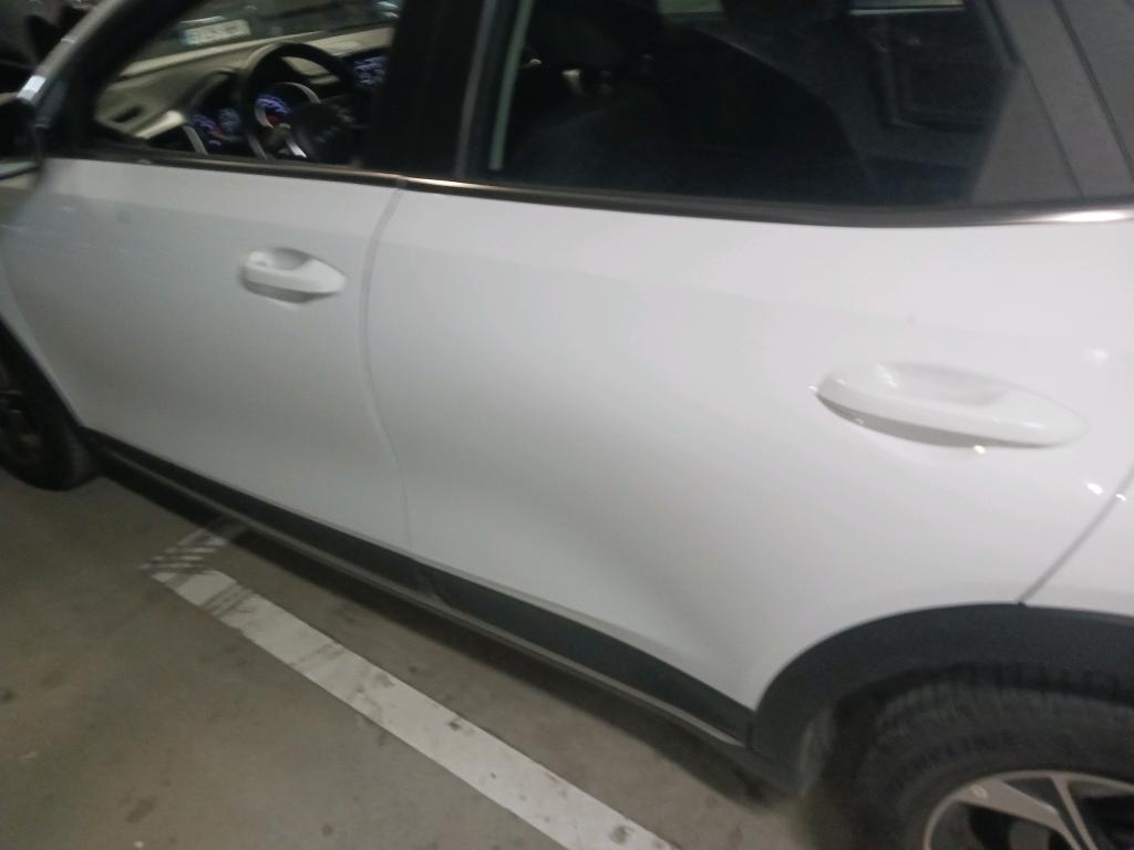 Daño en panel Arañazo ligero Arañazo ligero