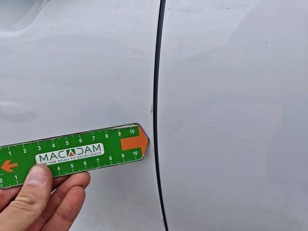 Daño en panel dañado dañado