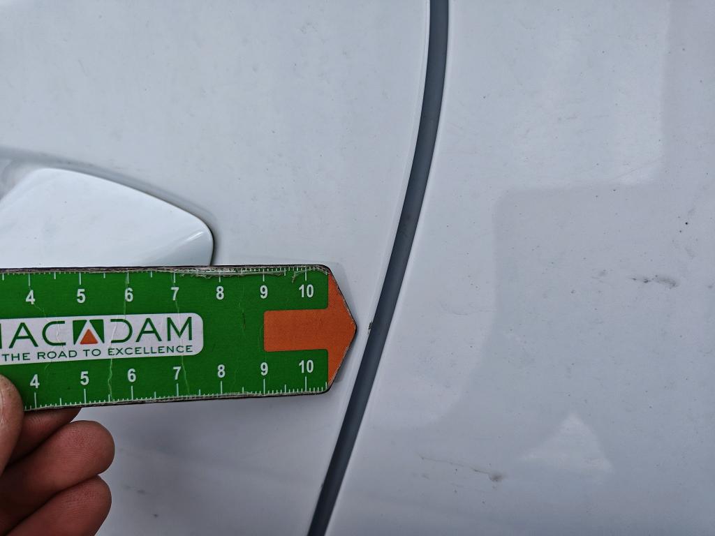 Daño en panel dañado dañado