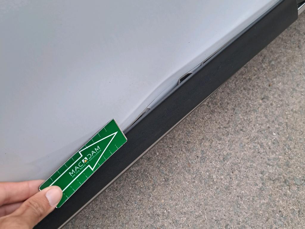 Daño en panel dañado dañado