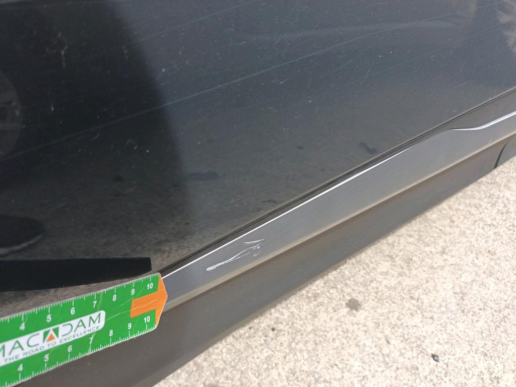 Daño en Panel Arañazo ligero Arañazo ligero