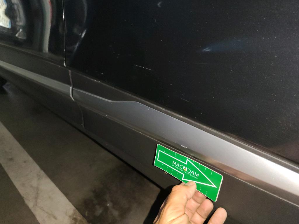 Daño en panel Arañazo ligero Arañazo ligero