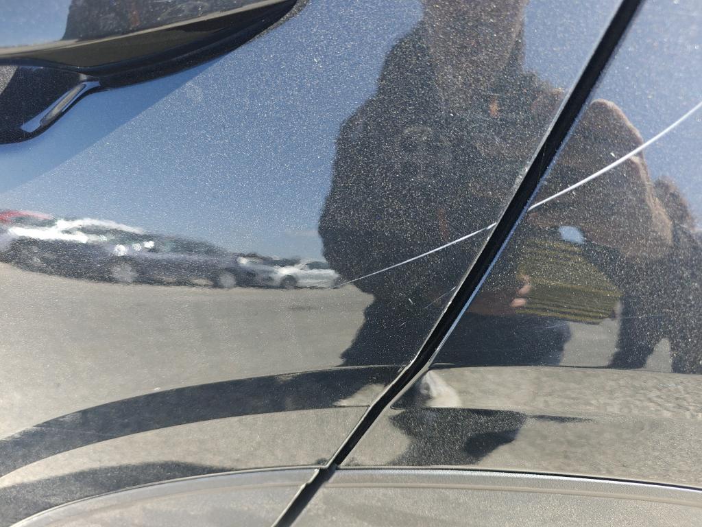 Daño en panel dañado dañado