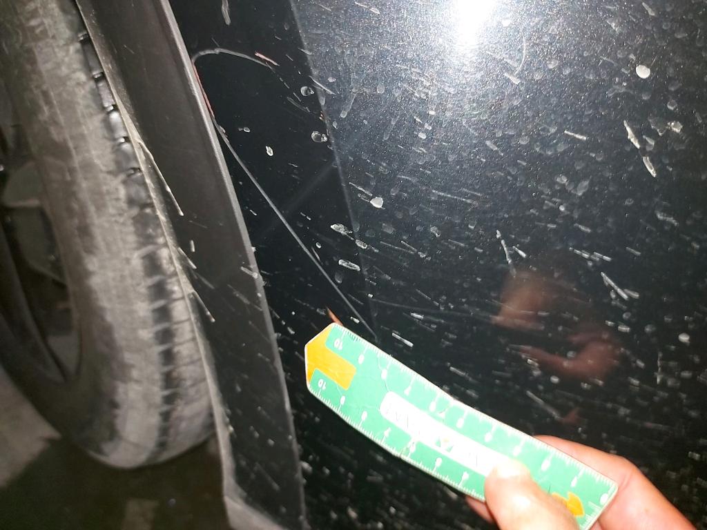 Daño en Carocería Arañazo ligero Arañazo ligero