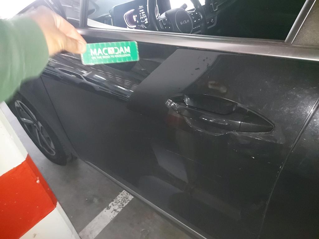 Daño en panel Arañazo ligero Arañazo ligero