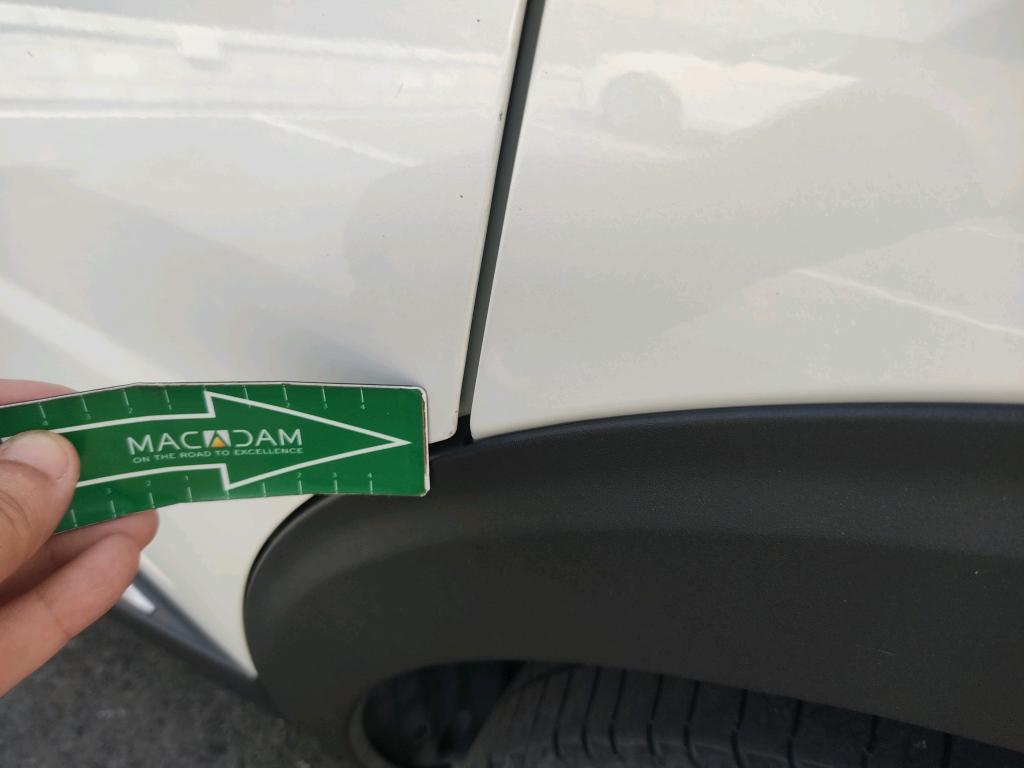 Daño en panel Arañazo ligero Arañazo ligero