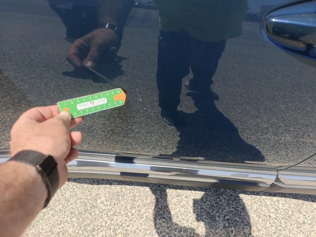 Daño en panel dañado dañado
