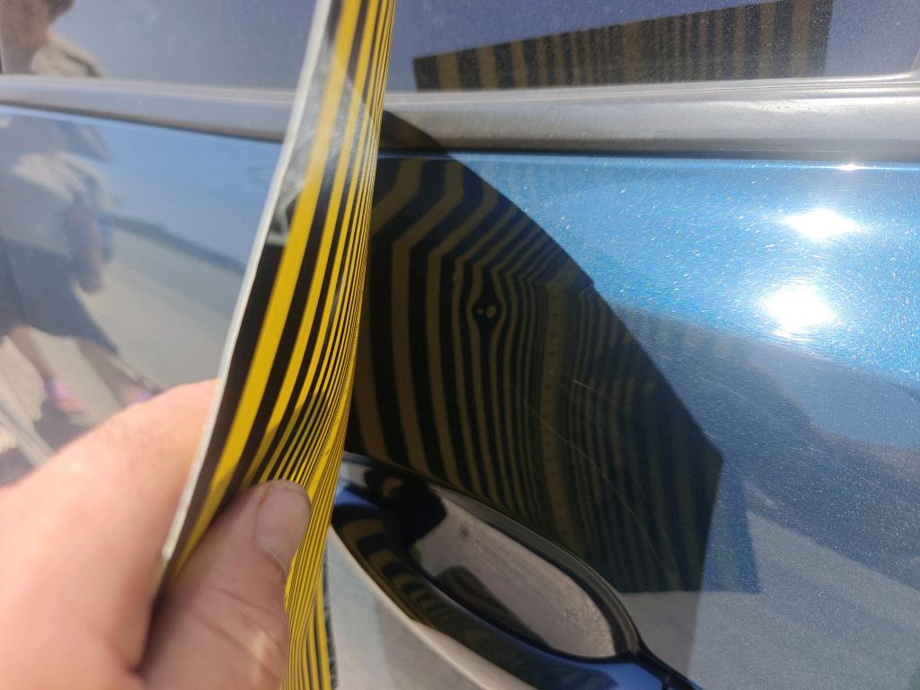 Daño en panel dañado dañado