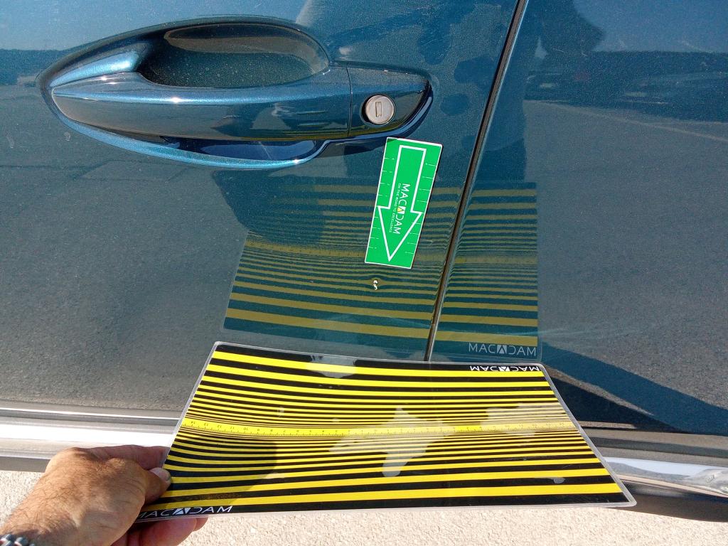 Daño en panel dañado dañado