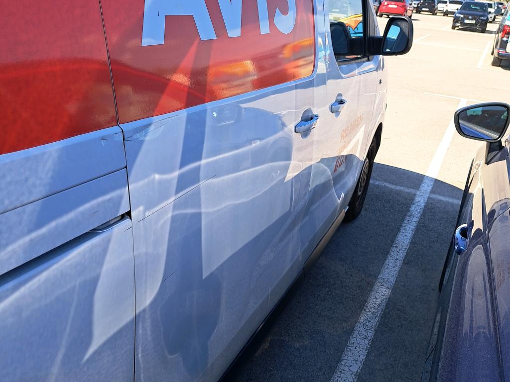 Daño en Panel dañado dañado