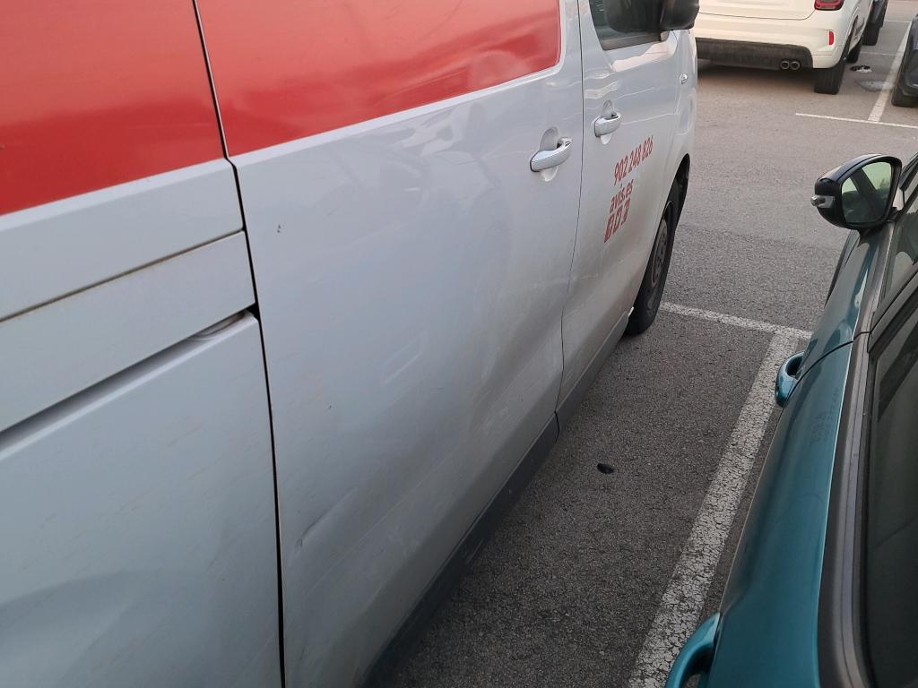 Daño en Panel dañado dañado