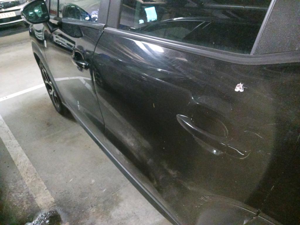 Daño en panel dañado dañado