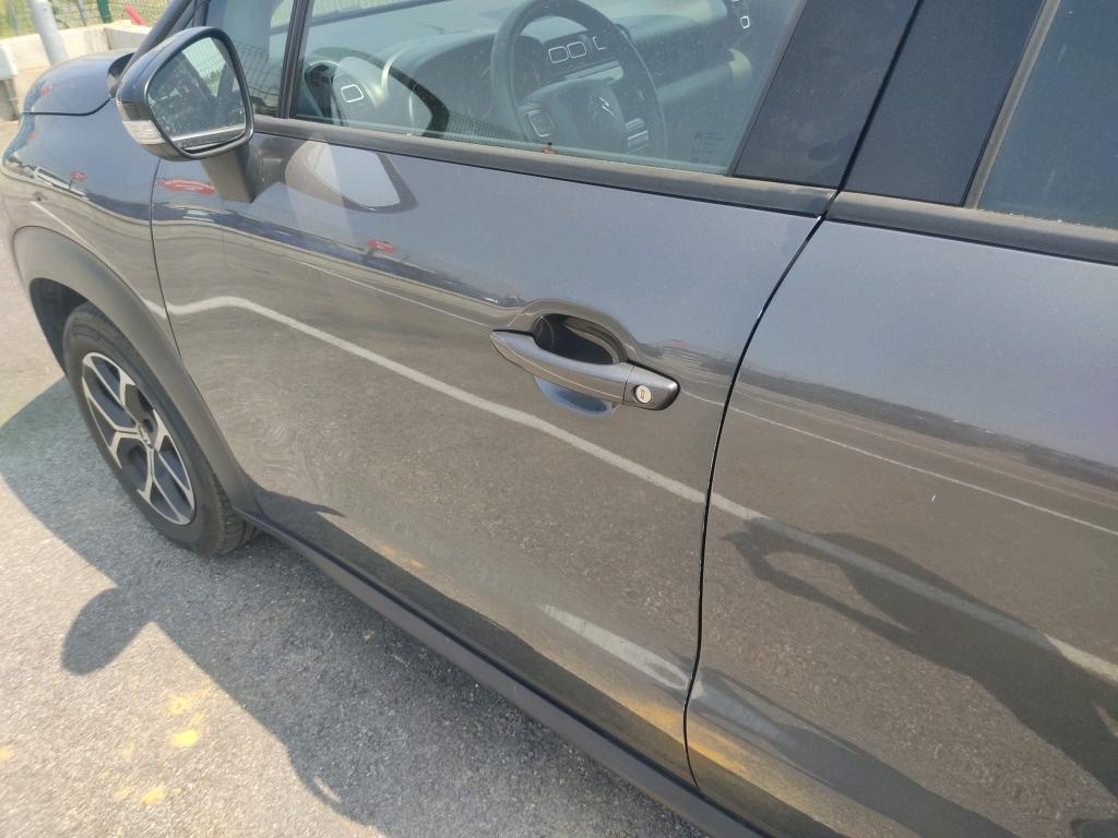 Daño en panel Arañazo ligero Arañazo ligero