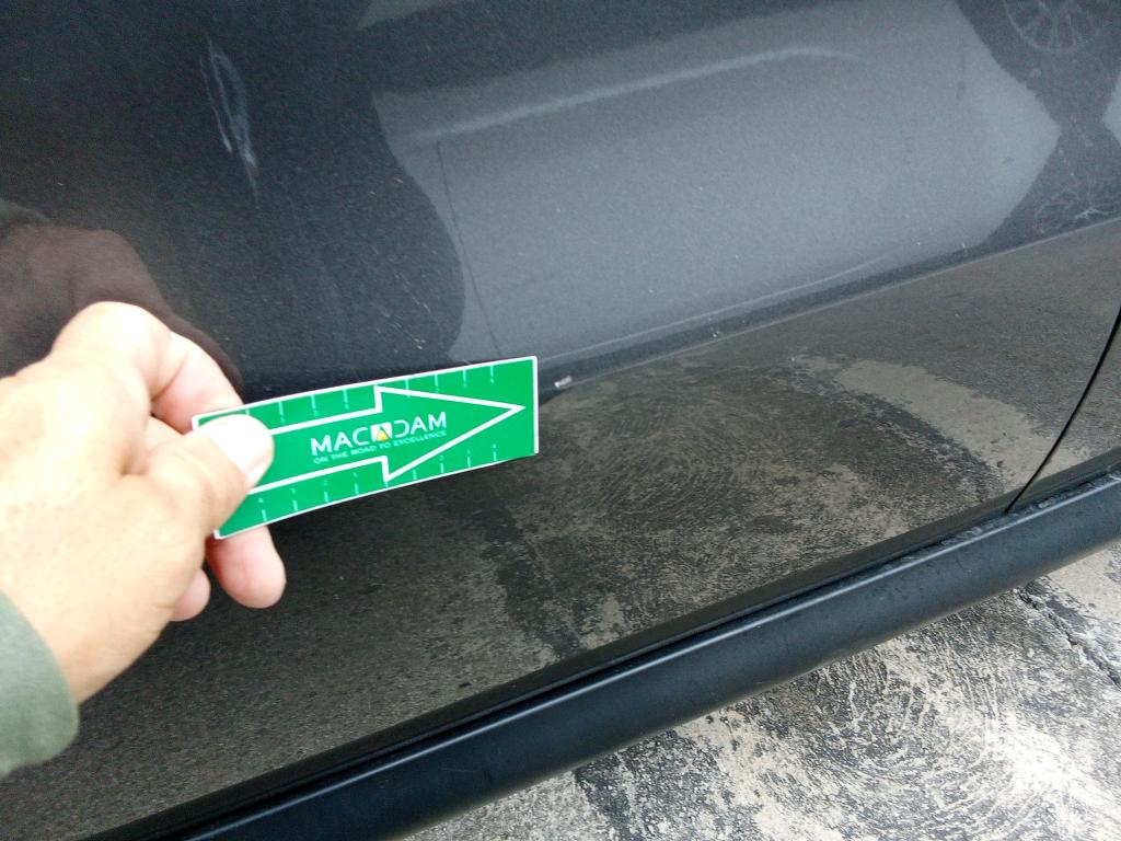 Daño en panel dañado dañado