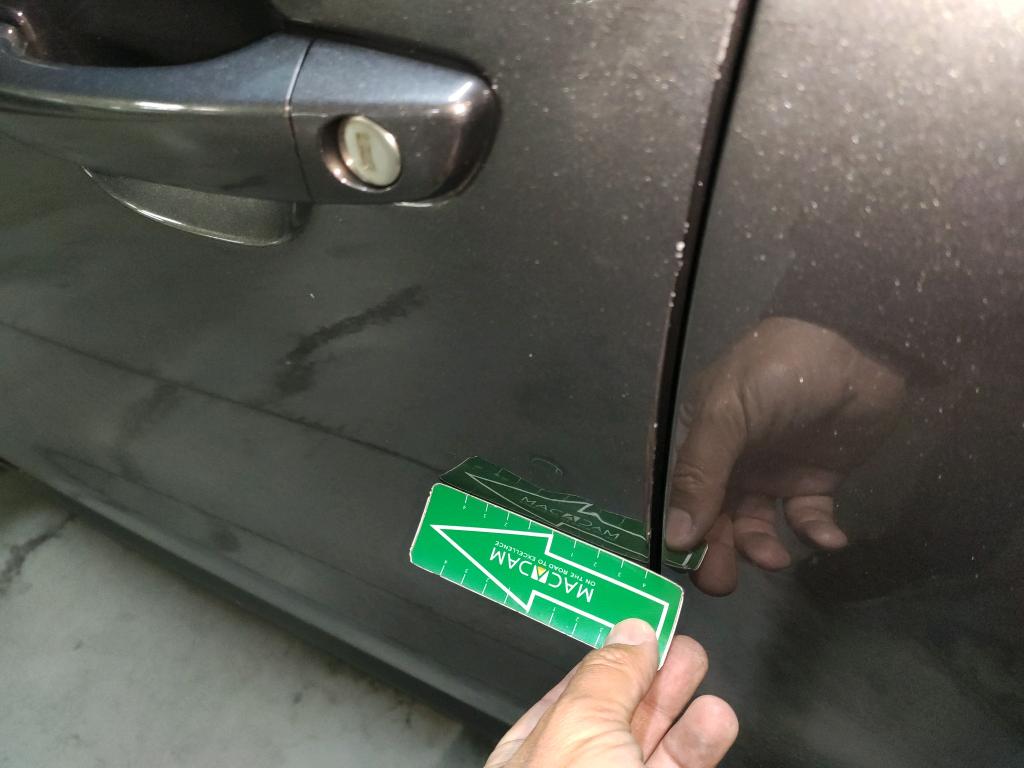 Daño en panel dañado dañado