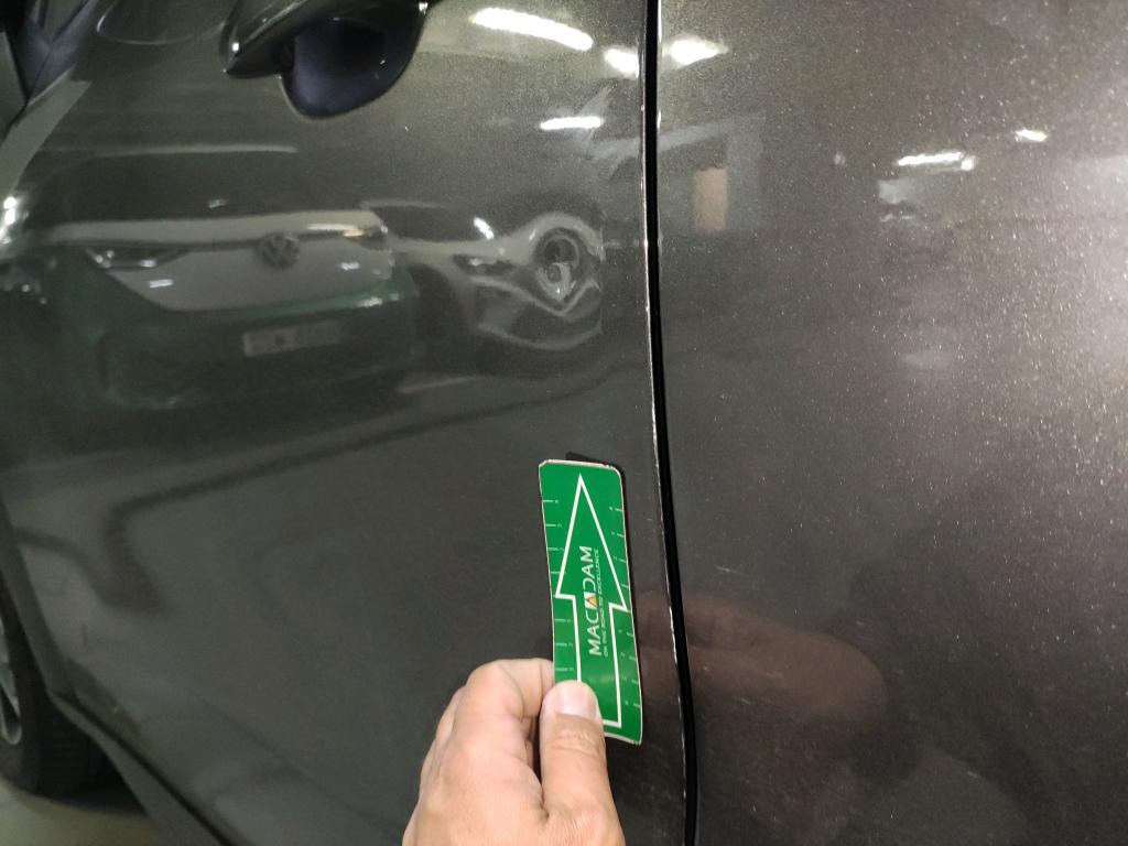 Daño en panel dañado dañado