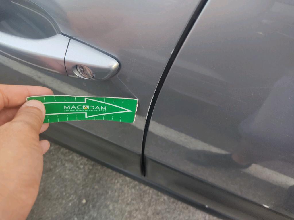 Daño en panel Arañazo ligero Arañazo ligero