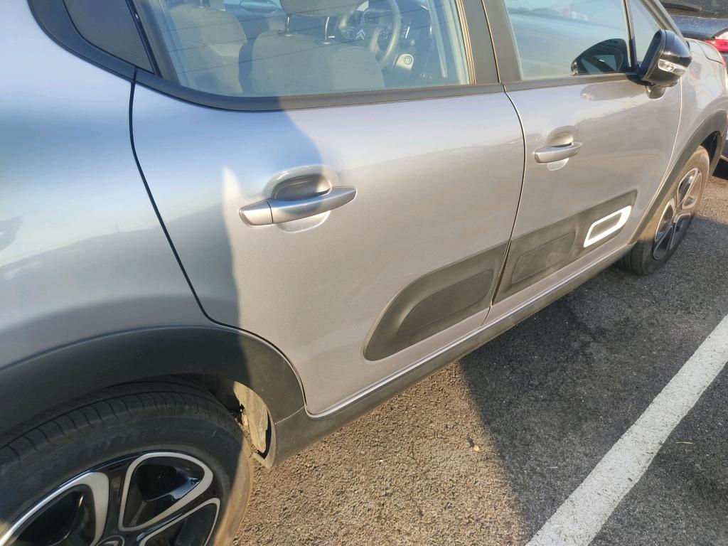Daño en Panel Arañazo ligero Arañazo ligero