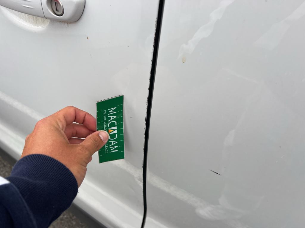 Daño en panel Arañazo ligero Arañazo ligero