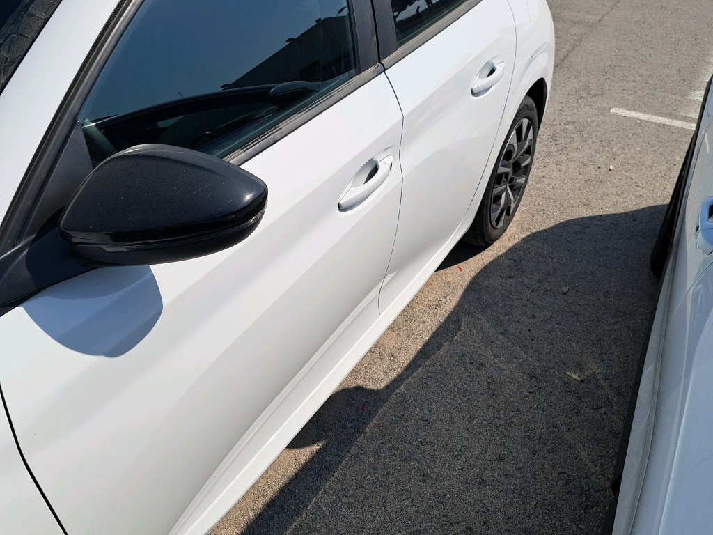 Daño en panel dañado dañado