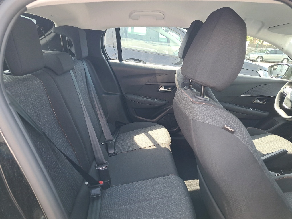 Foto Peugeot 208 6