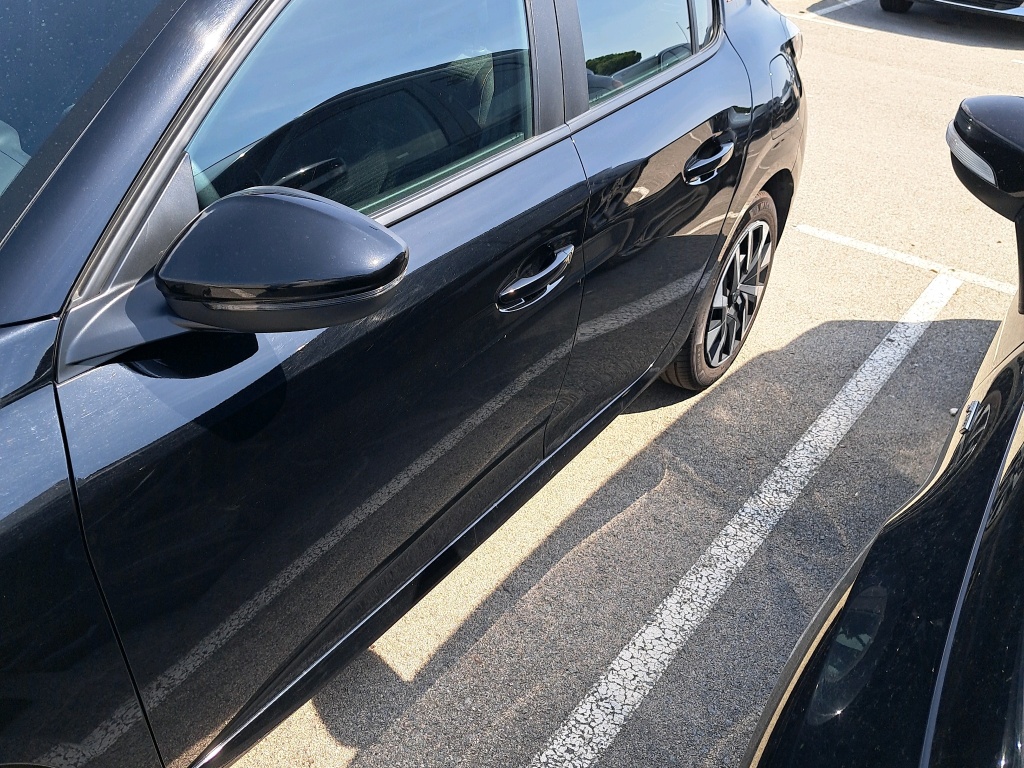 Daño en panel dañado dañado