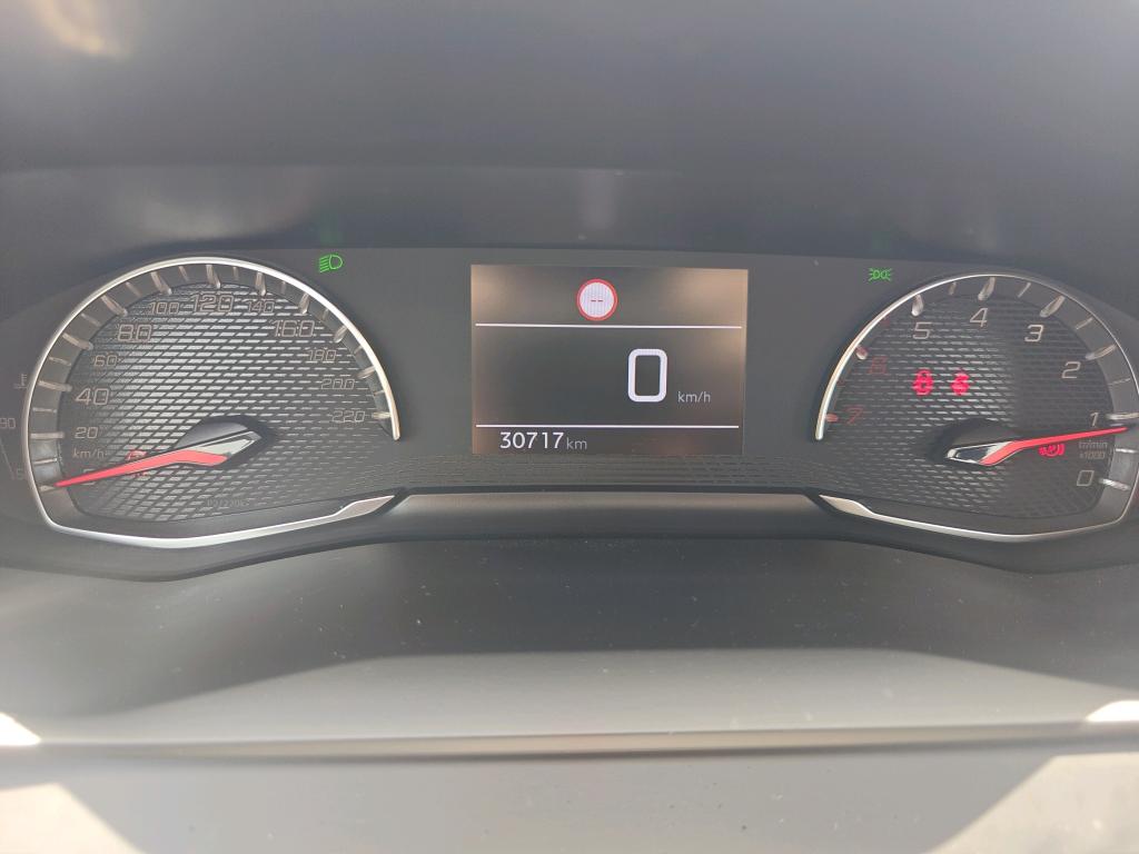 Foto Peugeot 208 5