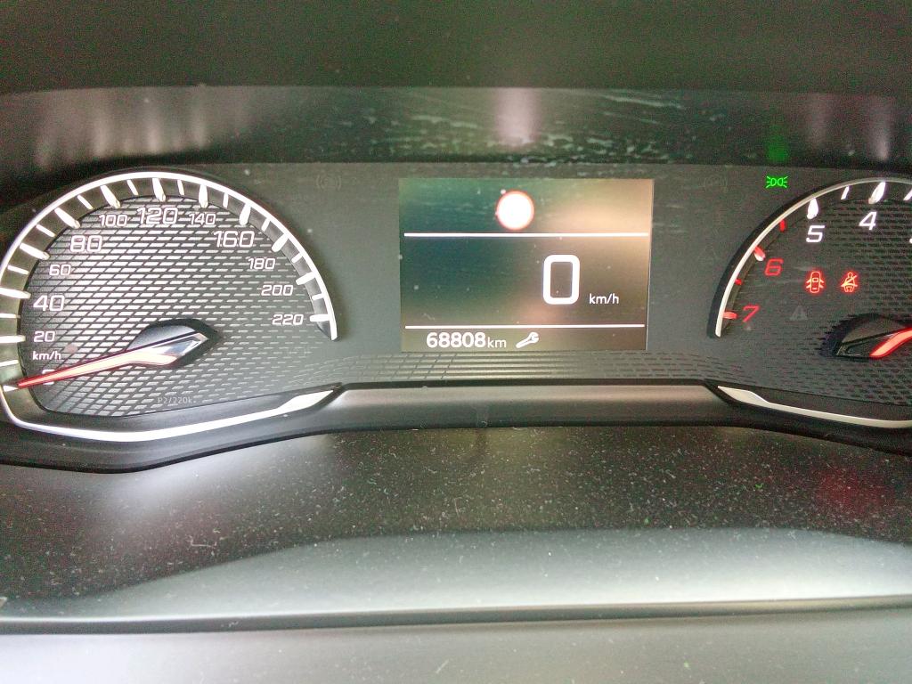 Foto Peugeot 208 5