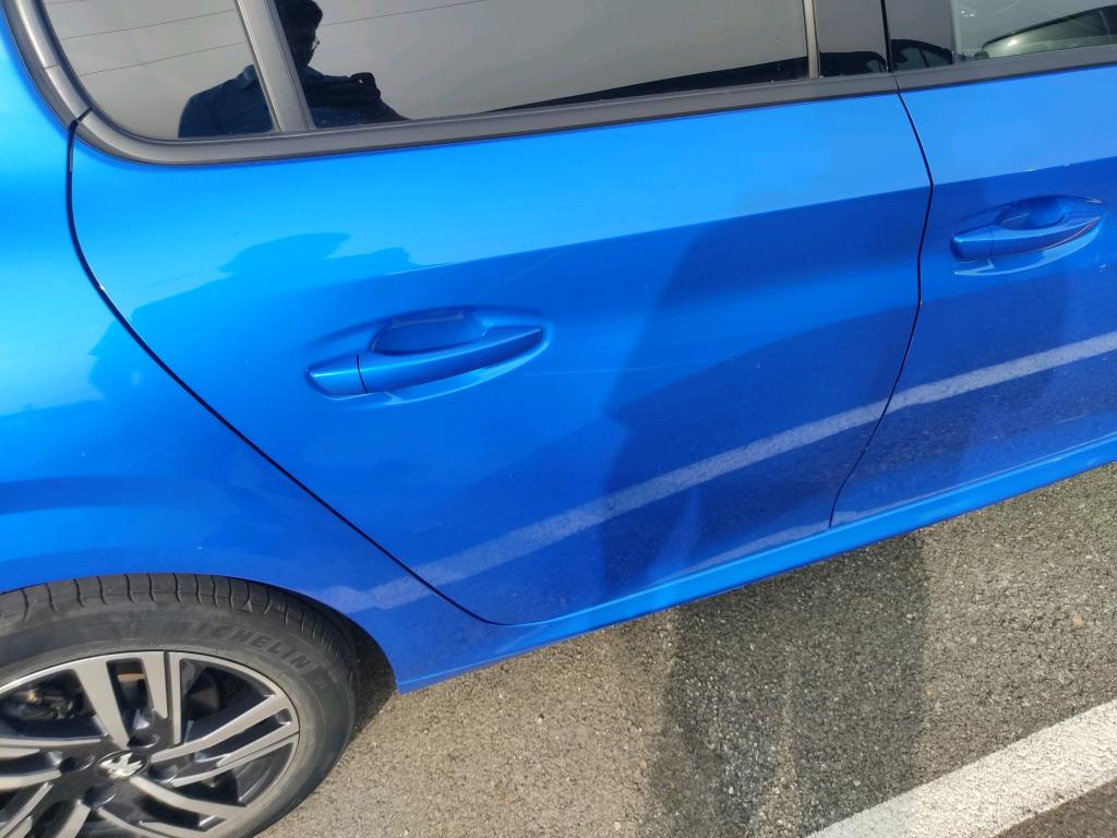 Daño en Panel Arañazo ligero Arañazo ligero