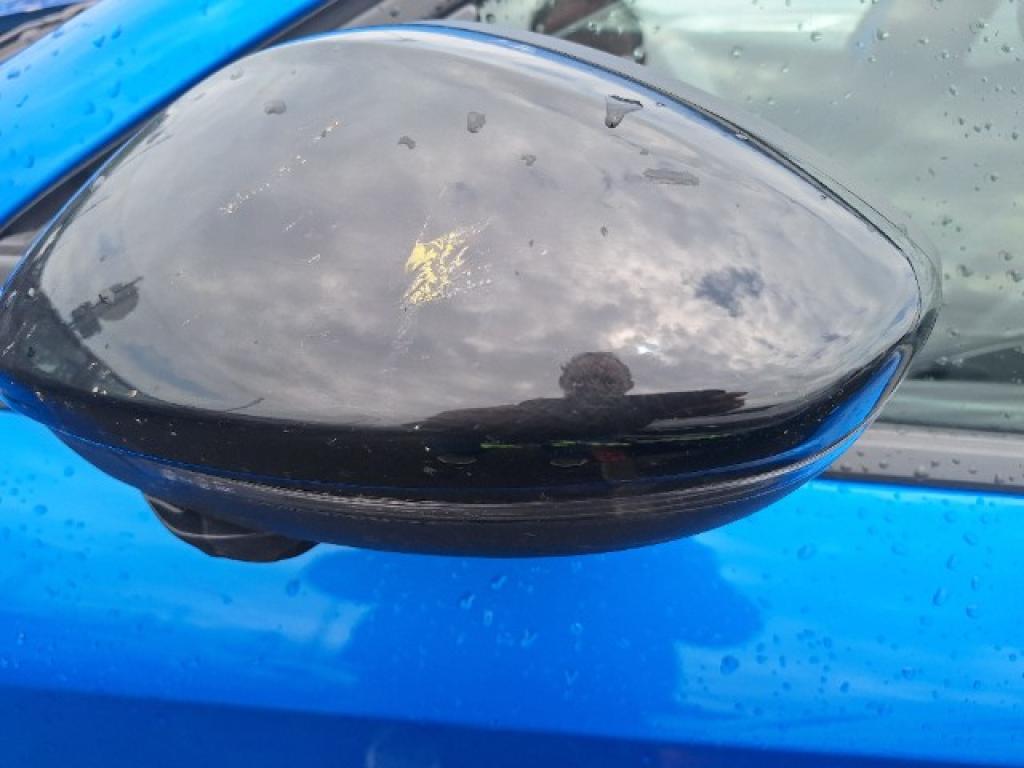 Daño en panel dañado dañado