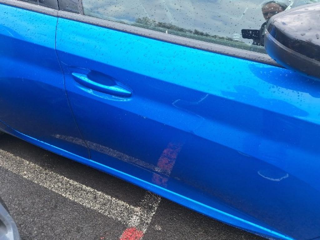 Daño en Panel dañado dañado