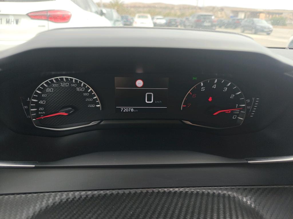 Foto Peugeot 208 5