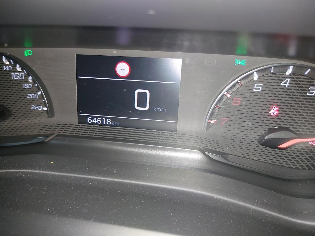 Foto Peugeot 208 5
