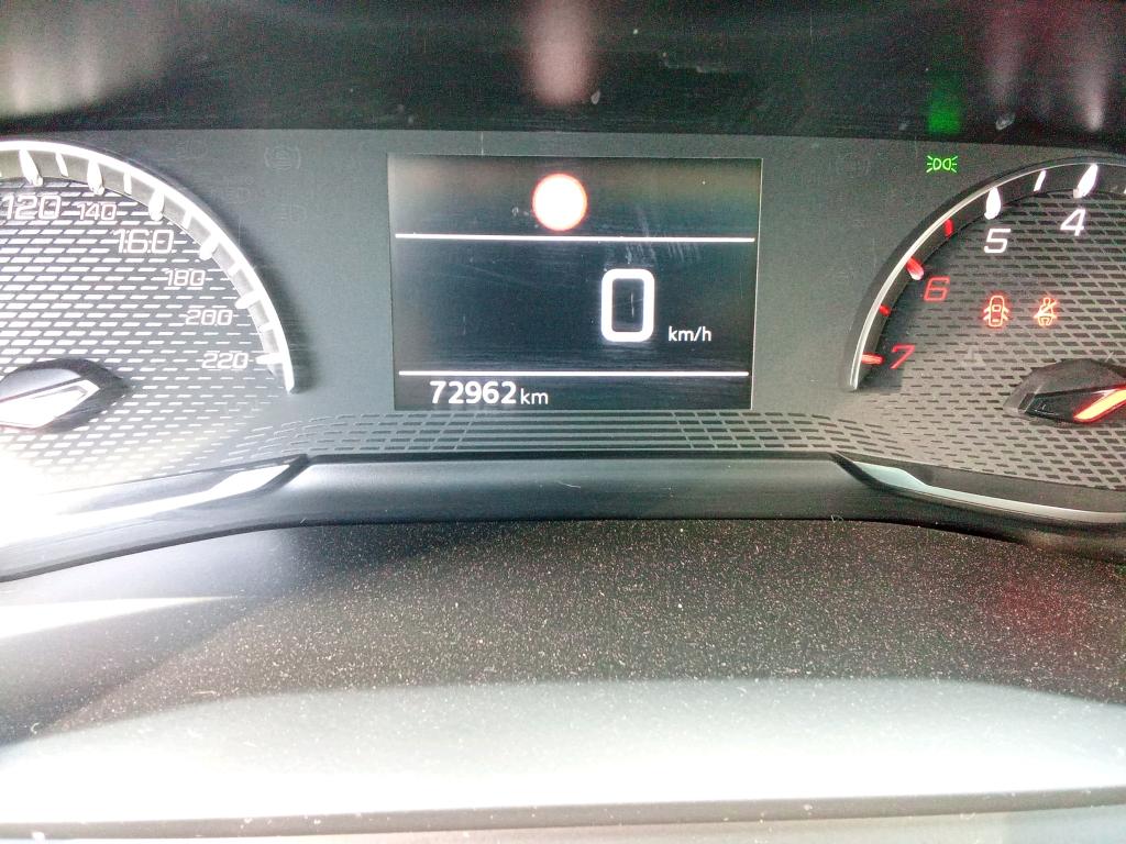 Foto Peugeot 208 5