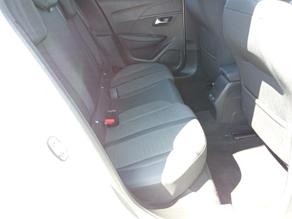 Foto Peugeot 208 6