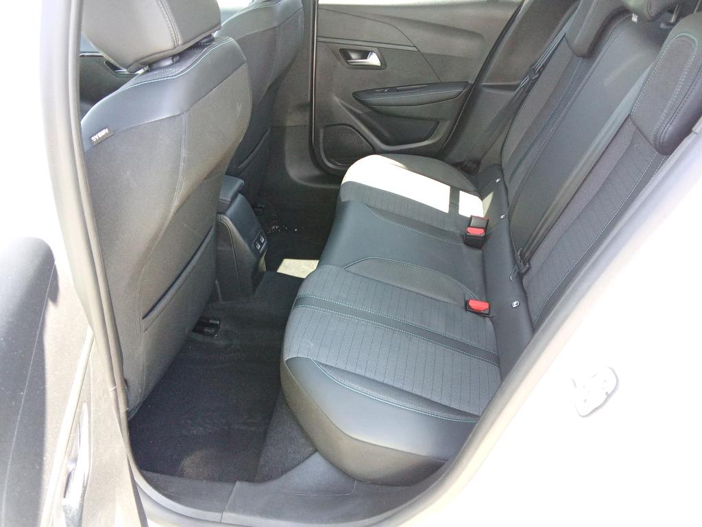 Foto Peugeot 208 6